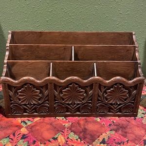 VINTAGE FAUX WOOD MAIL HOLDER DESK ORGANIZER